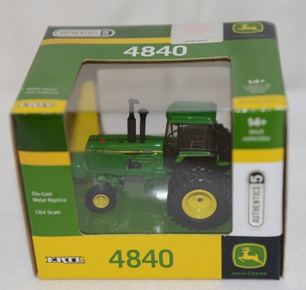 Tractor Toy 1/64 Scale A7811