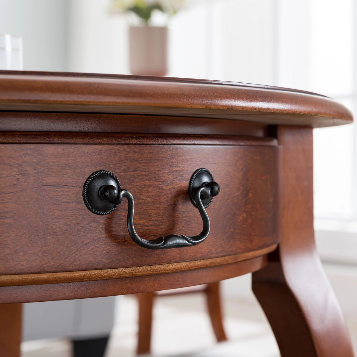 Round Coffee Table in Brown Cherry W247539