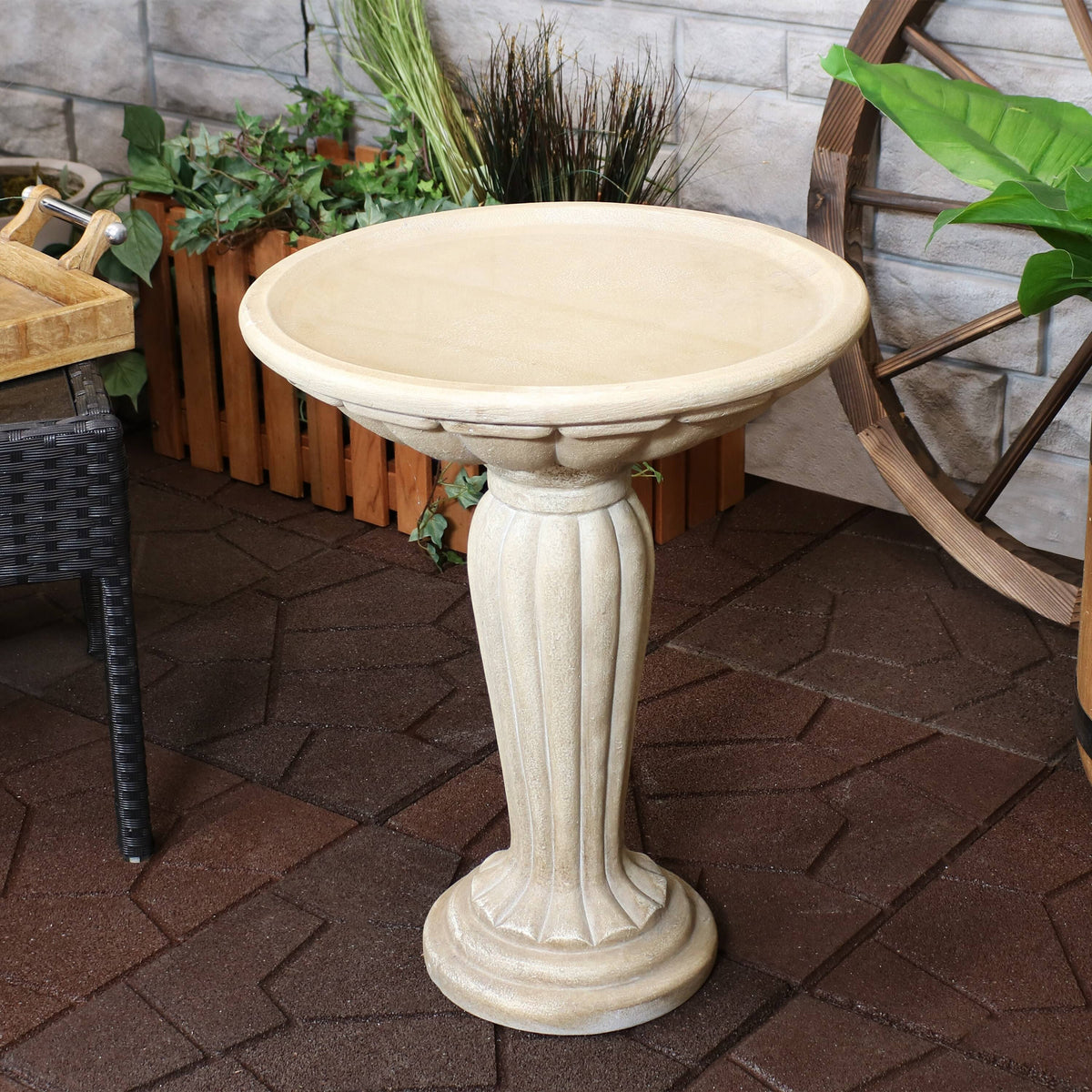 Grecian Reinforced Concrete Bird Bath - 16-inch B9903