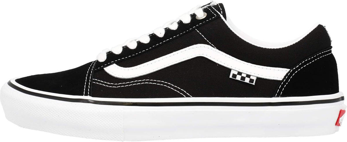 Black/White Skate Sneaker, Size 8.5 Q15280