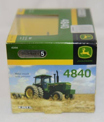 Tractor Toy 1/64 Scale A7811