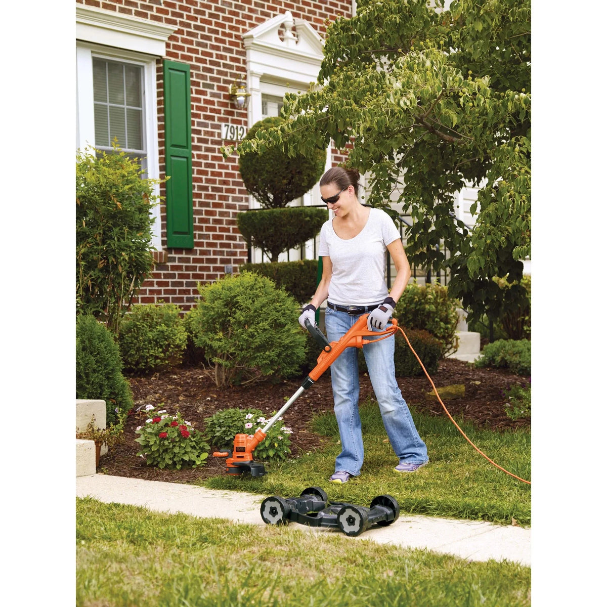 3-N-1 6.5 Amp String Trimmer, Edger & Mower B203