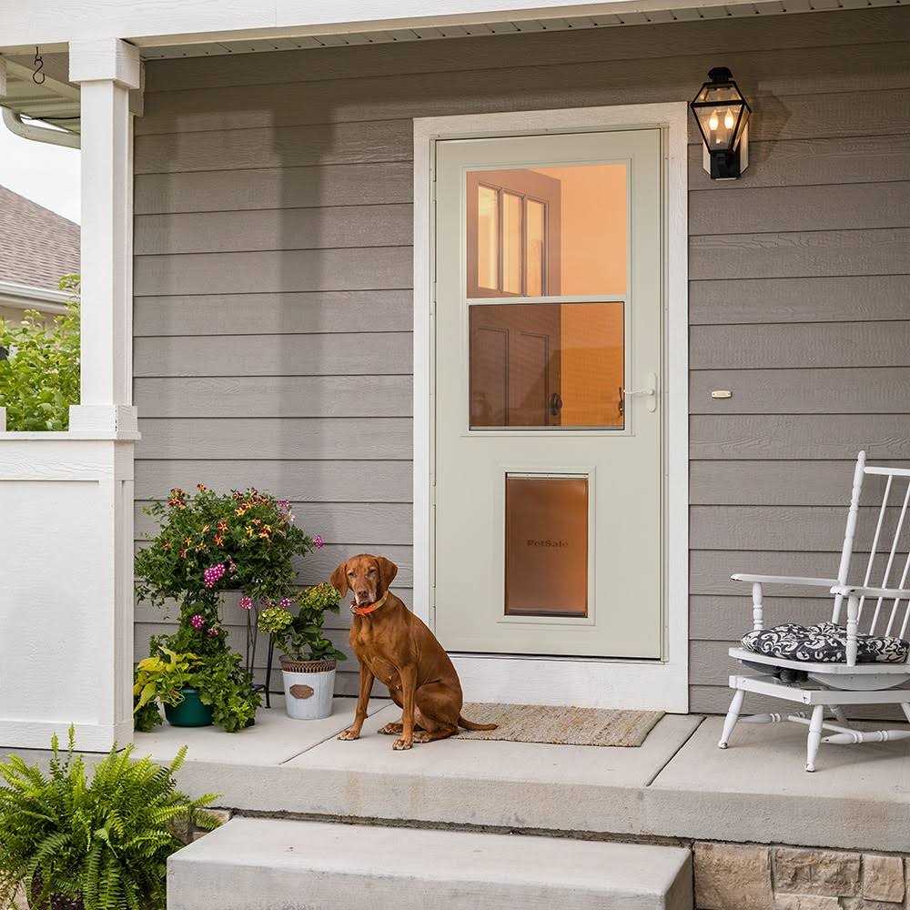 Pet Storm Door E8507