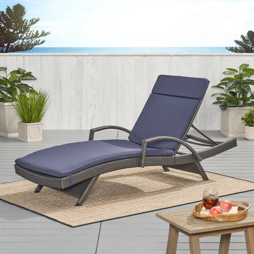 Navy Blue Outdoor Chaise Lounge Cushion V839937
