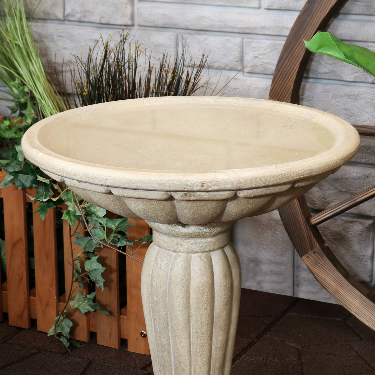 Grecian Reinforced Concrete Bird Bath - 16-inch B9903